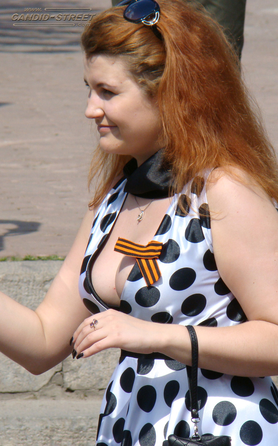 Busty girls candid shots - 07-dsc06291 from Candid Street