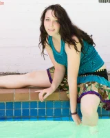 Abby Winters - 04-r_evette005